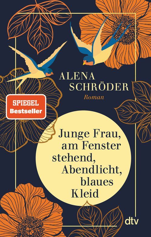 Alena Schröder: Junge Frau, am Fenster stehend, Abendlicht, blaues Kleid (Paperback, German language, 2022, dtv)