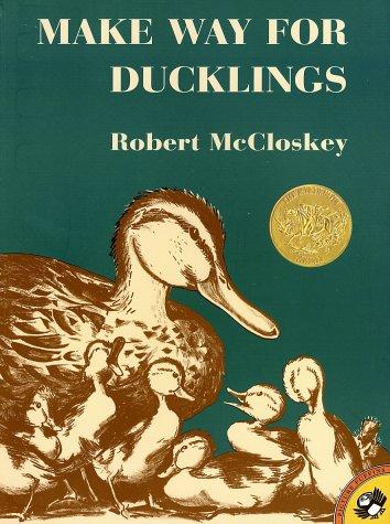Robert McCloskey: Make Way for Ducklings (Picture Puffins) (1999, Puffin)
